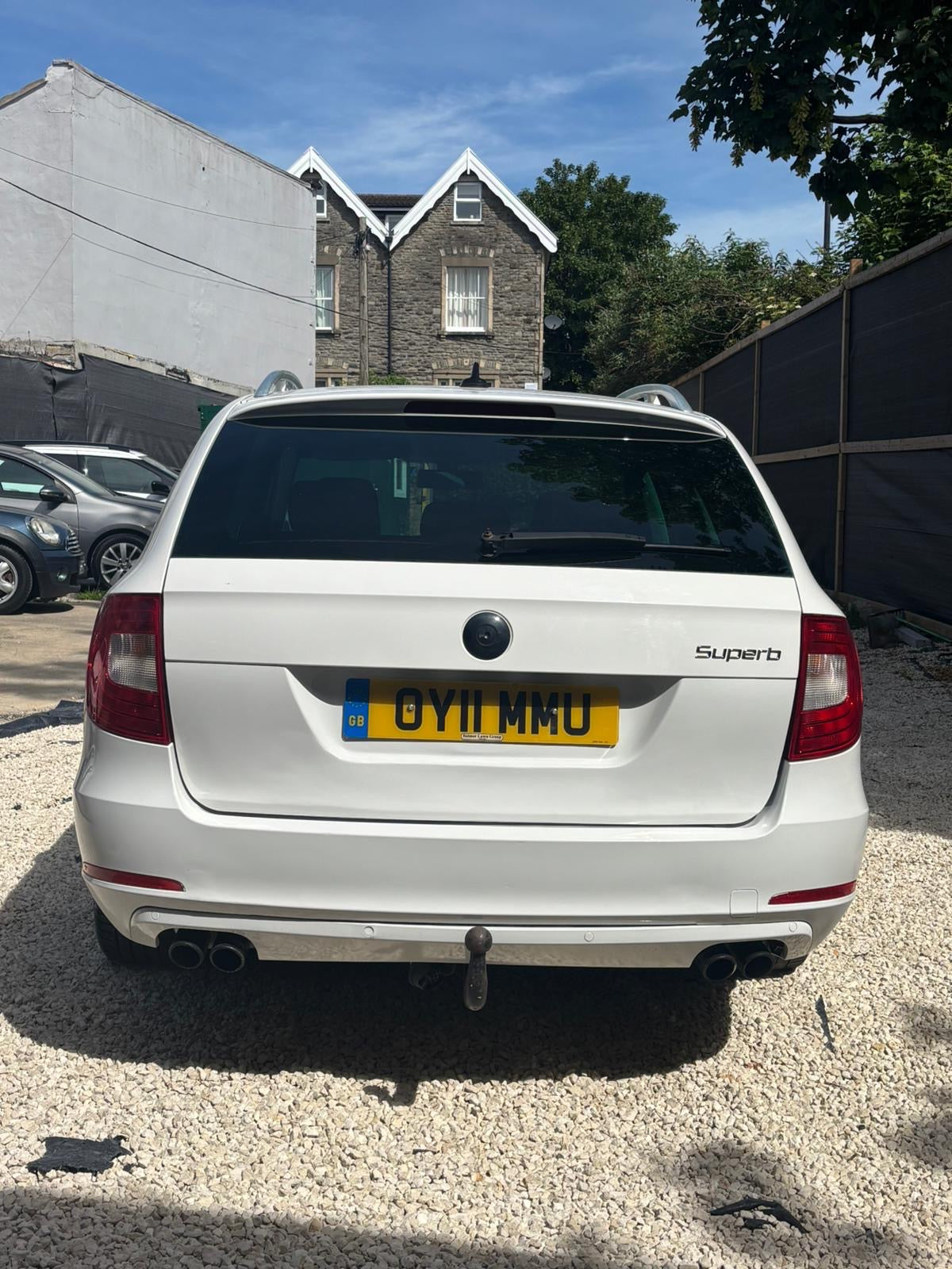 2011 Skoda Superb Elegance 2.0 TFSI Elegance Estate 5dr Petrol DSG Euro 5 (200 ps)