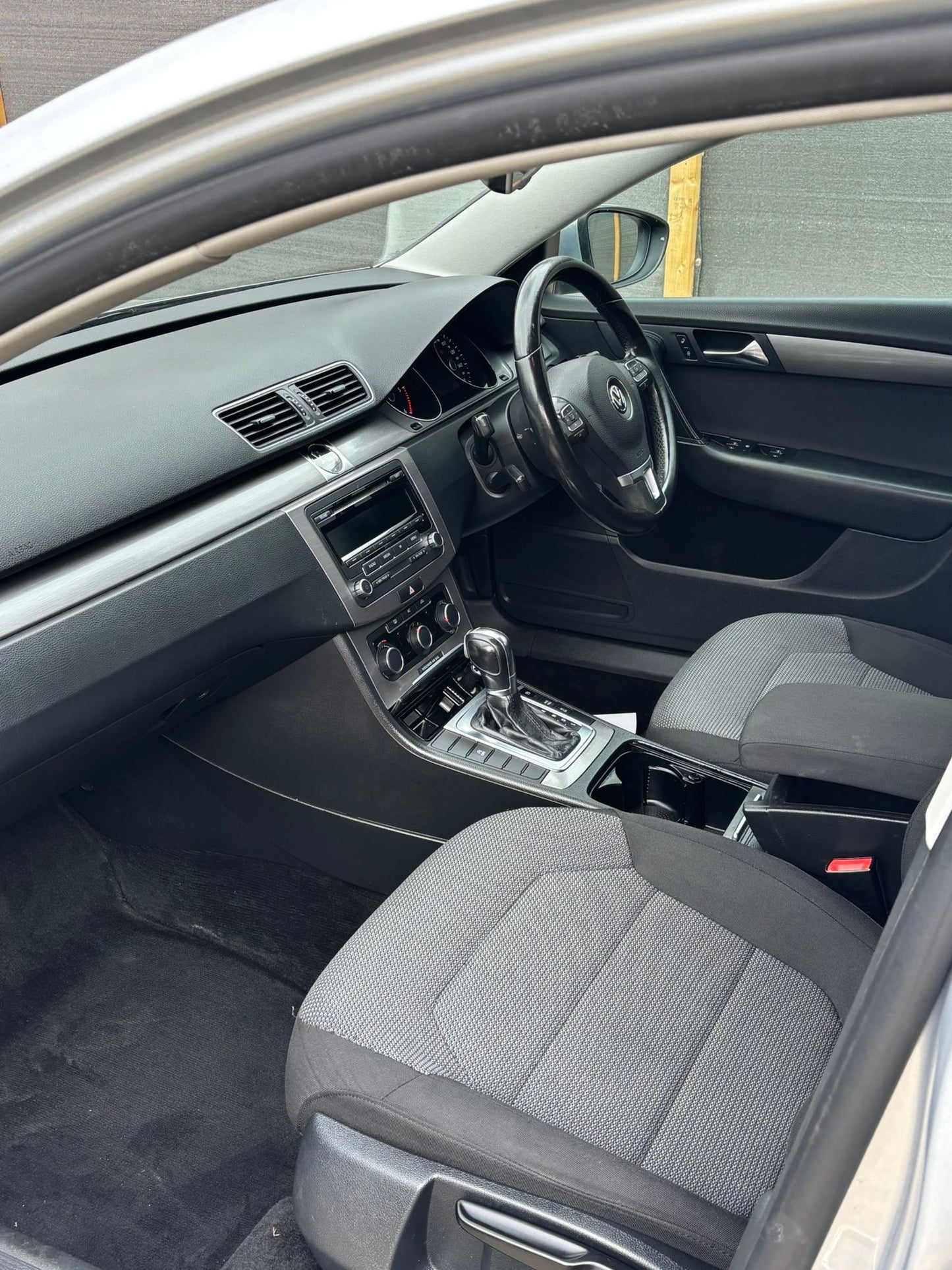 2012 Volkswagen Passat SE 2.0 TDI BlueMotion Tech SE Saloon 4dr Diesel DSG Euro 5 (s/s) (140 ps)