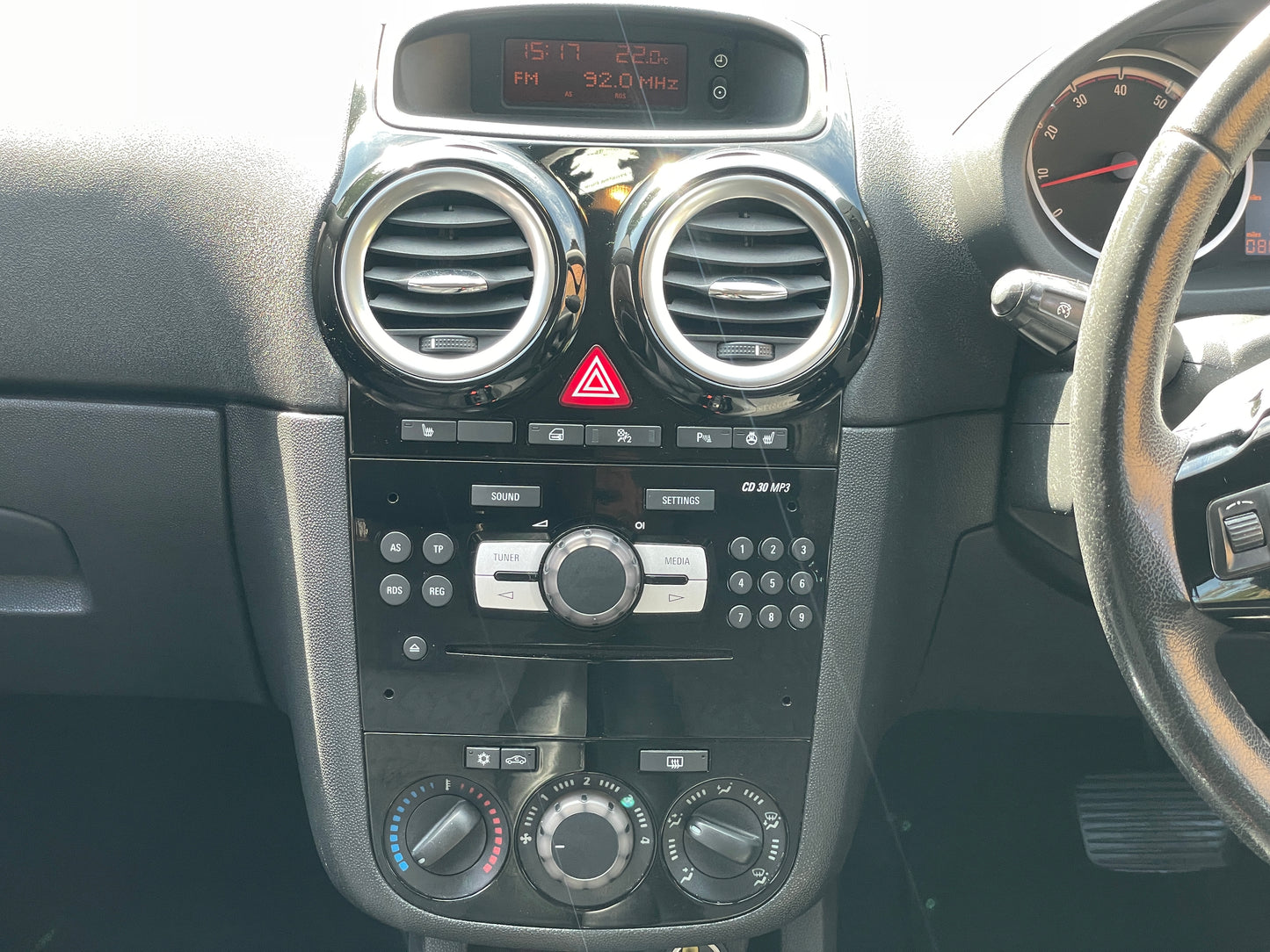 2013 Vauxhall Corsa
1.4 16V SE Auto Euro 5 5dr