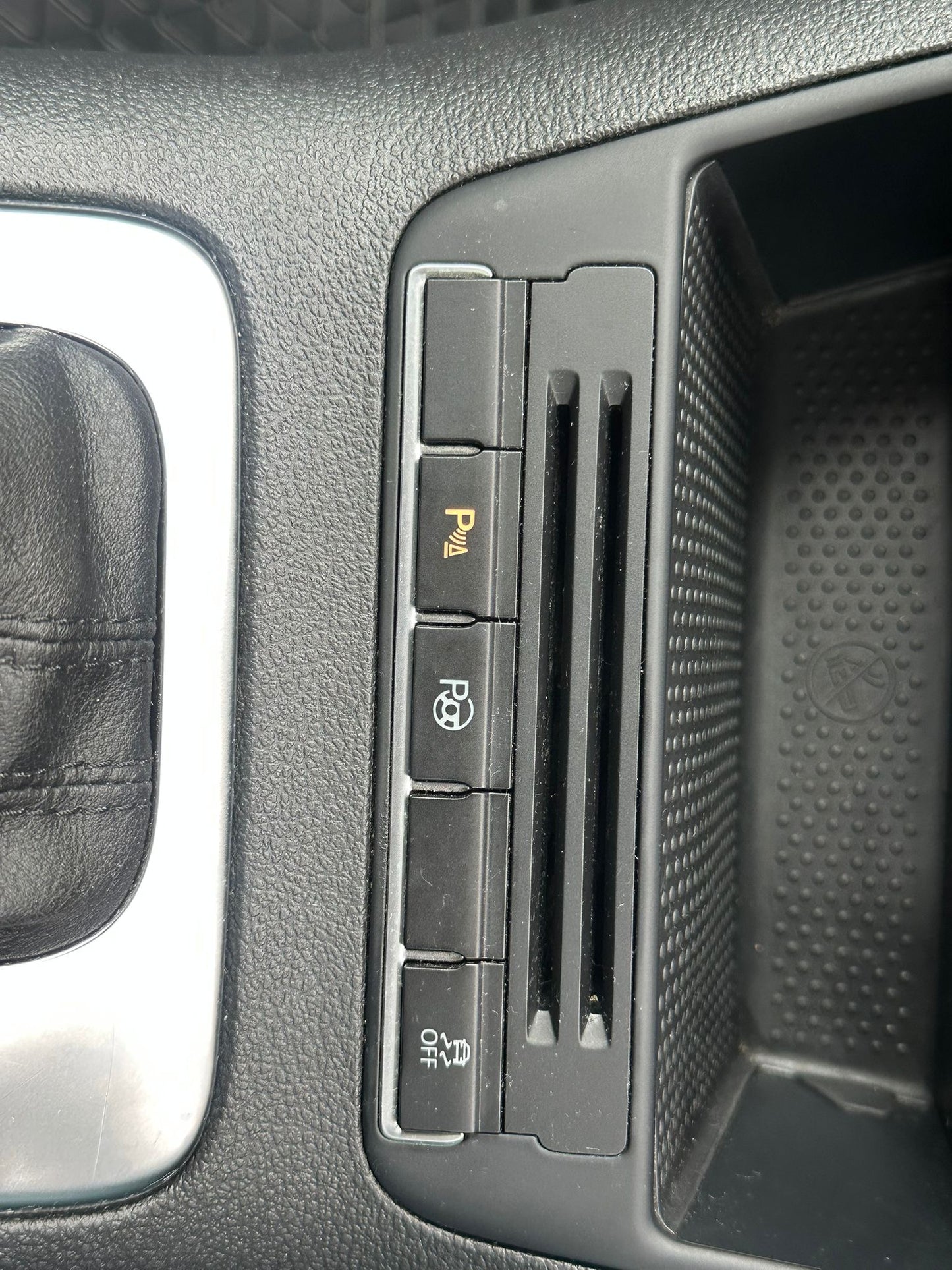 2011 Volkswagen Golf Plus SE 1.6 TDI SE Hatchback 5dr Diesel DSG Euro 5 (105 ps)