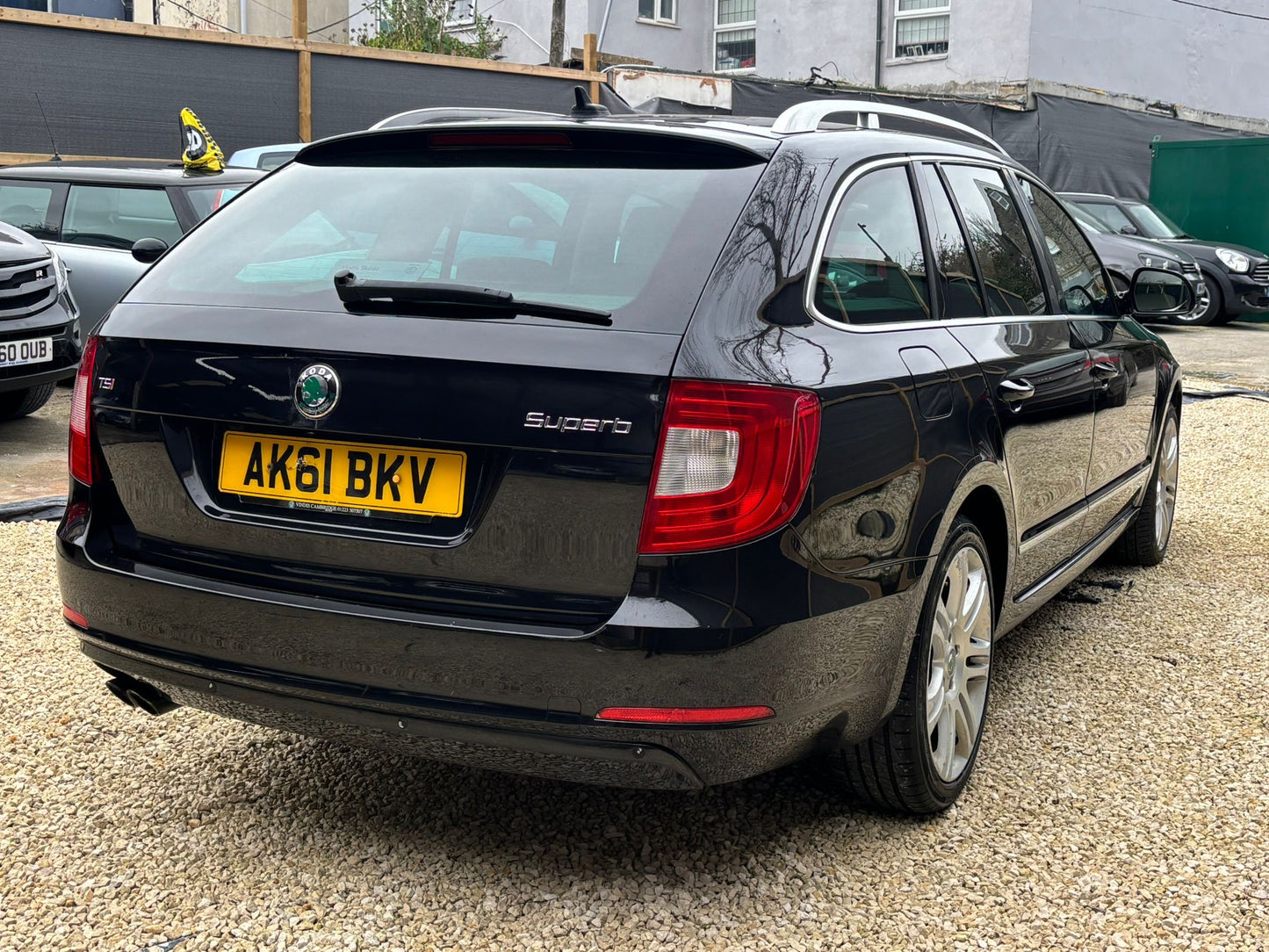 2011 Skoda Superb Elegance 1.8 TSI Elegance Estate 5dr Petrol DSG Euro 5 (160 ps)