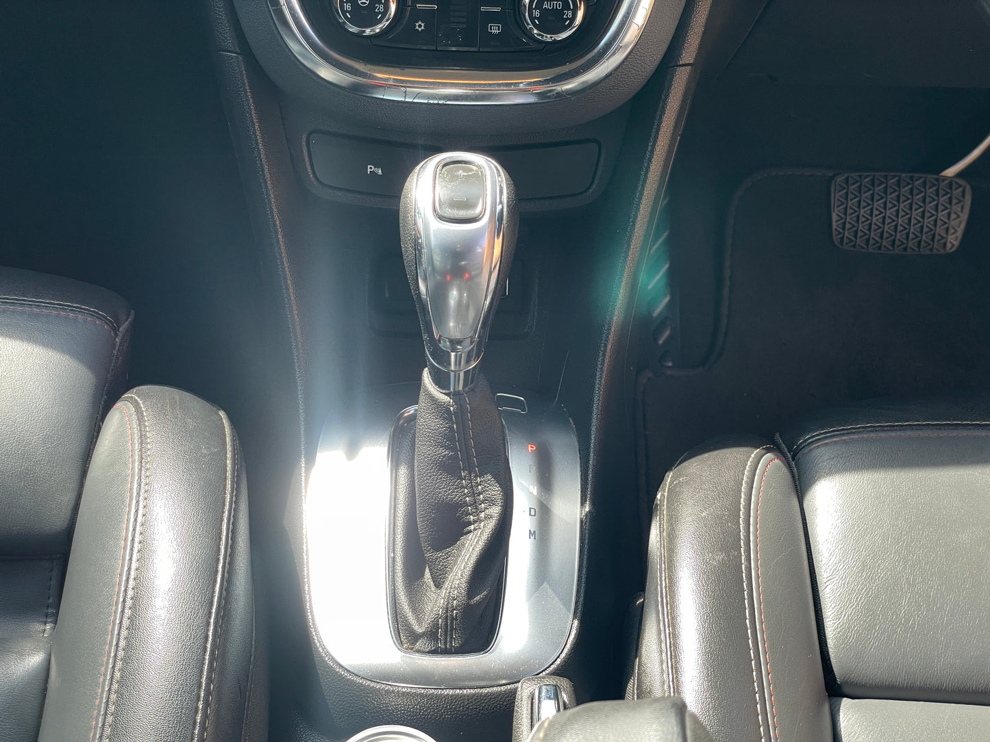 2015 Vauxhall Mokka
1.4i Turbo SE Auto 2WD Euro 6 5dr