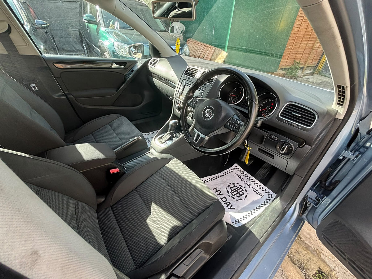 2011 Volkswagen Golf
1.6 TDI Match DSG Euro 5 5dr