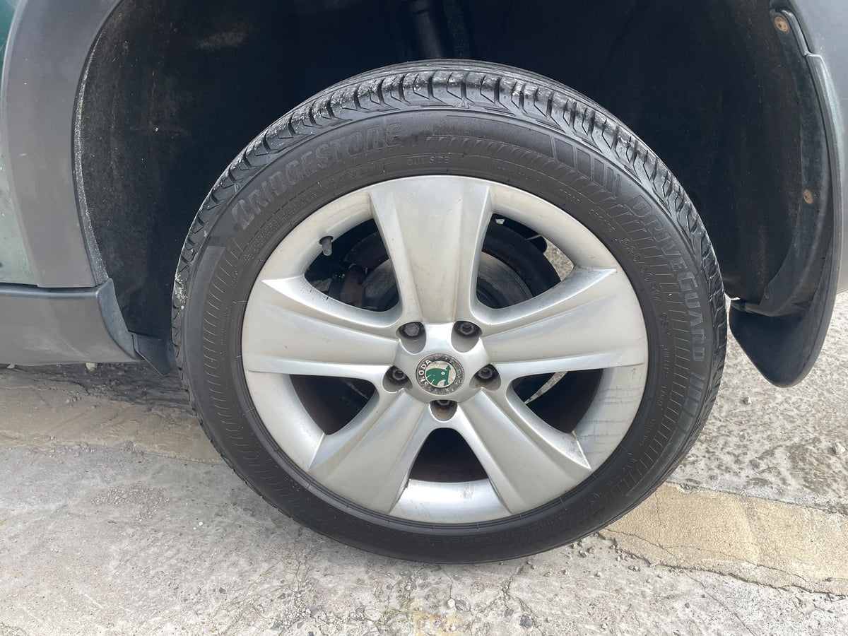 2010 Skoda Yeti
1.2 TSI SE DSG Euro 5 5dr