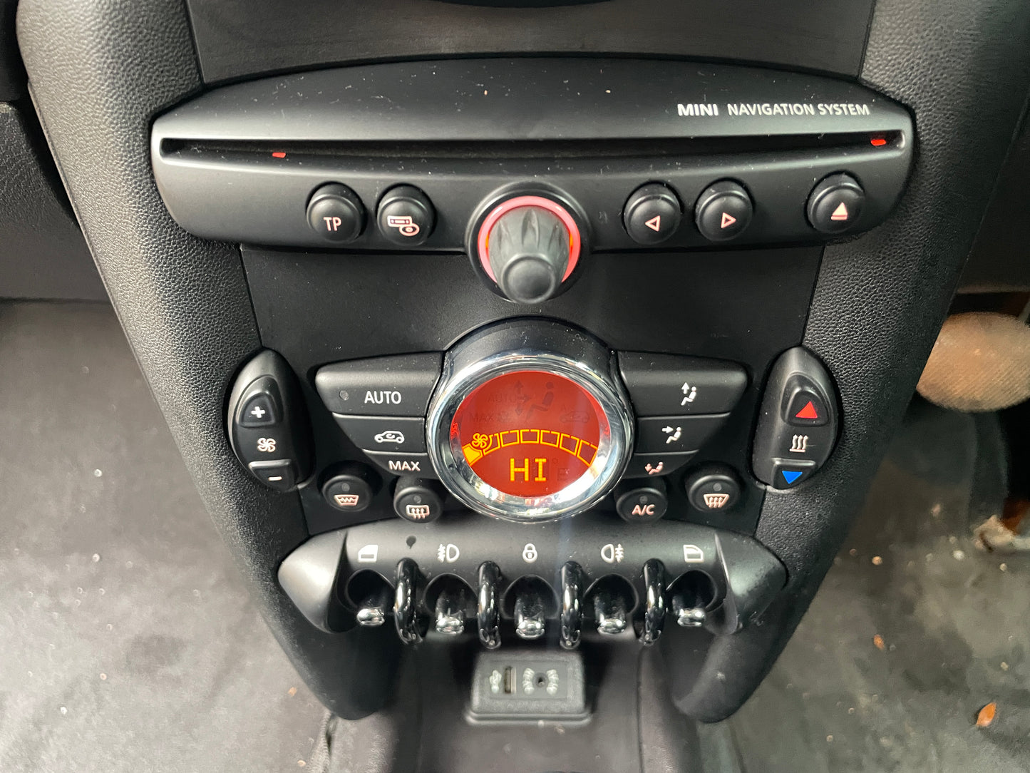 2012 MINI Hatch Cooper D 2.0 Cooper D Hatchback 3dr Diesel Auto Euro 5 (112 ps)