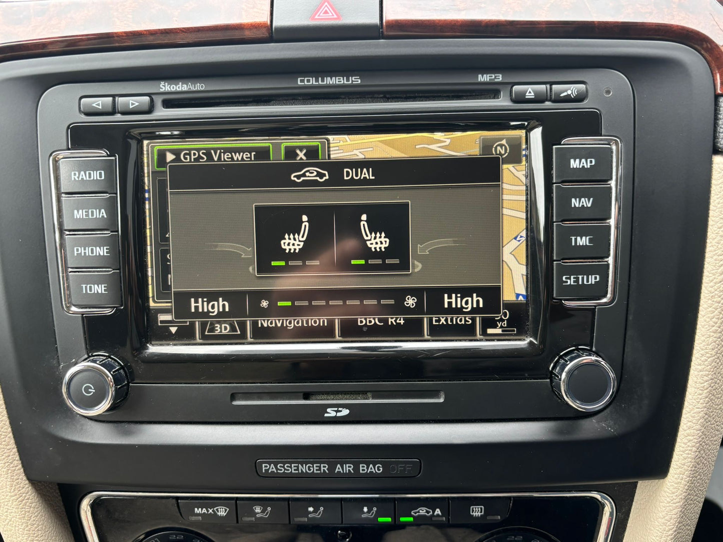 2011 Skoda Superb Elegance 1.8 TSI Elegance Estate 5dr Petrol DSG Euro 5 (160 ps)