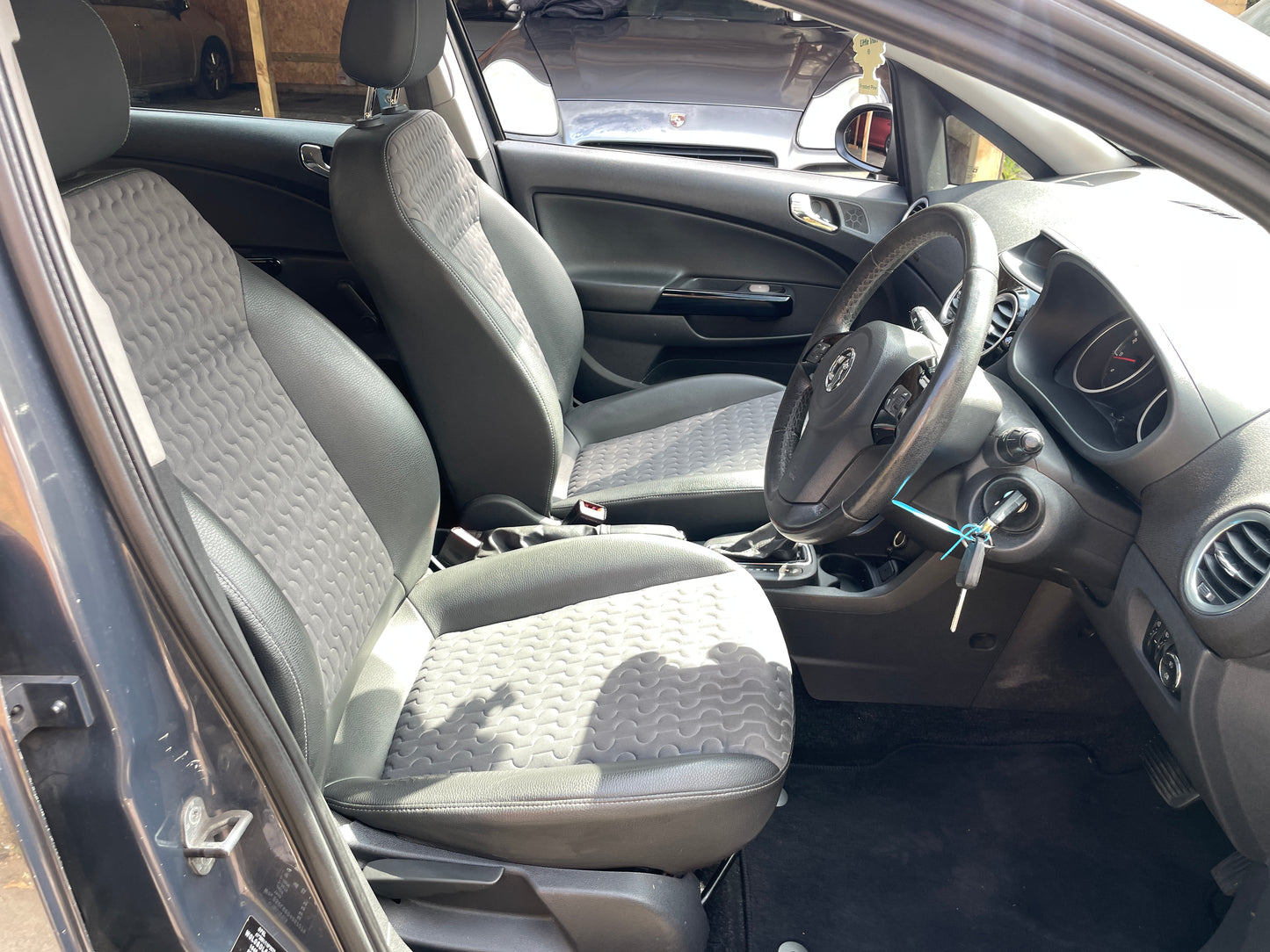 2013 Vauxhall Corsa
1.4 16V SE Auto Euro 5 5dr