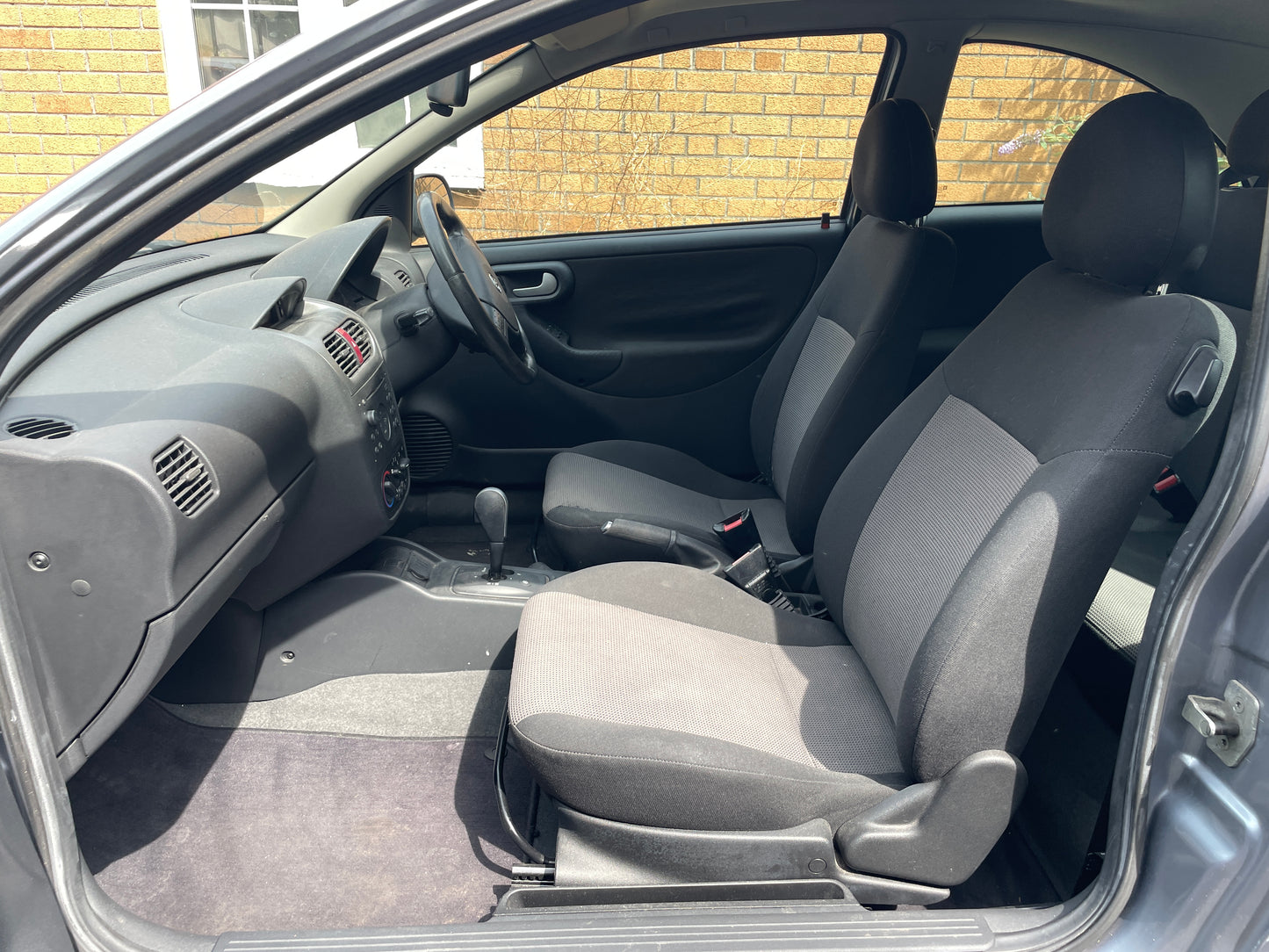 2004 Vauxhall Corsa Energy 1.0i 12v Energy Hatchback 3dr Petrol Easytronic (a/c) (125 g/km, 59 bhp)