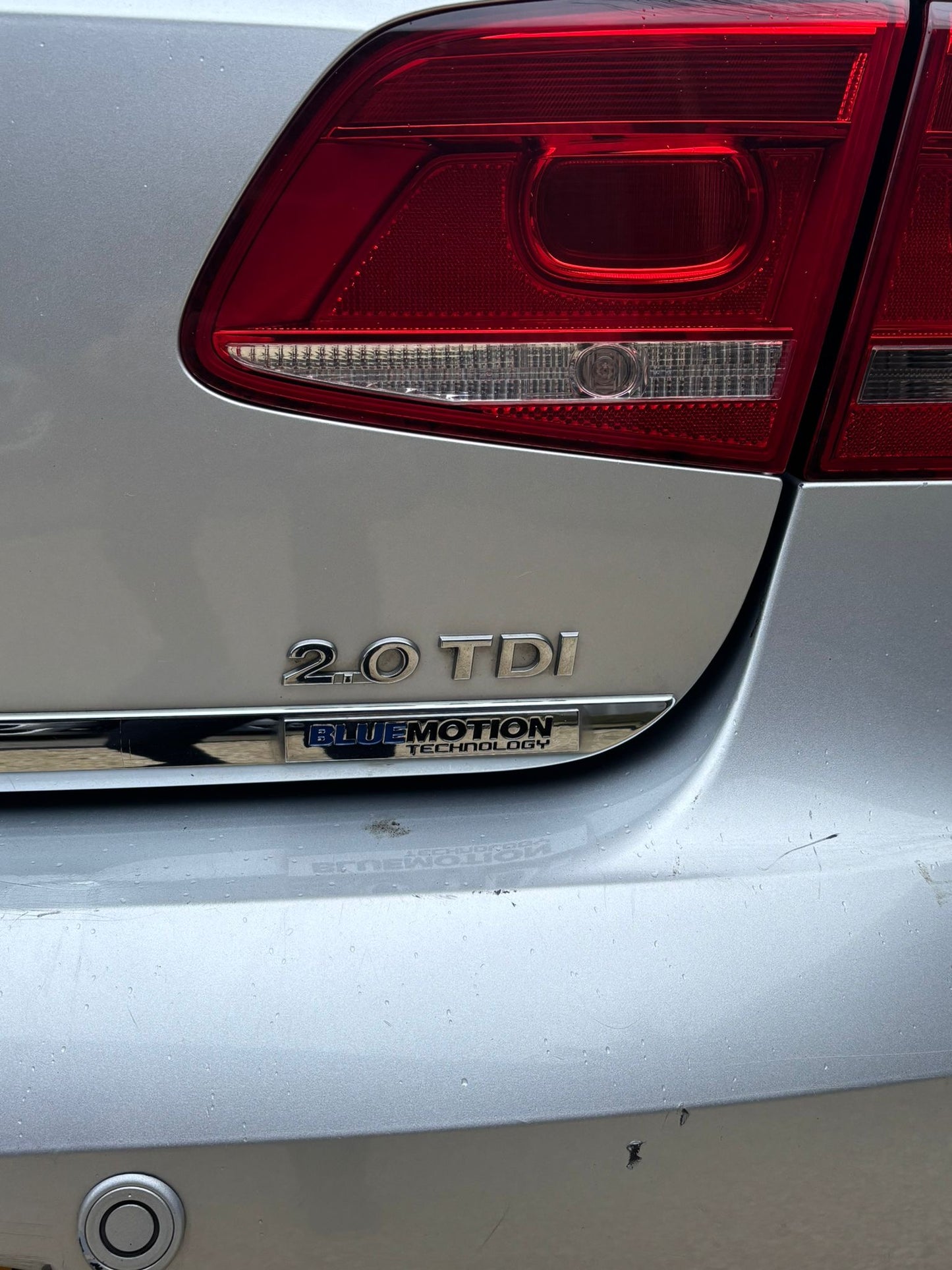 2012 Volkswagen Passat SE 2.0 TDI BlueMotion Tech SE Saloon 4dr Diesel DSG Euro 5 (s/s) (140 ps)