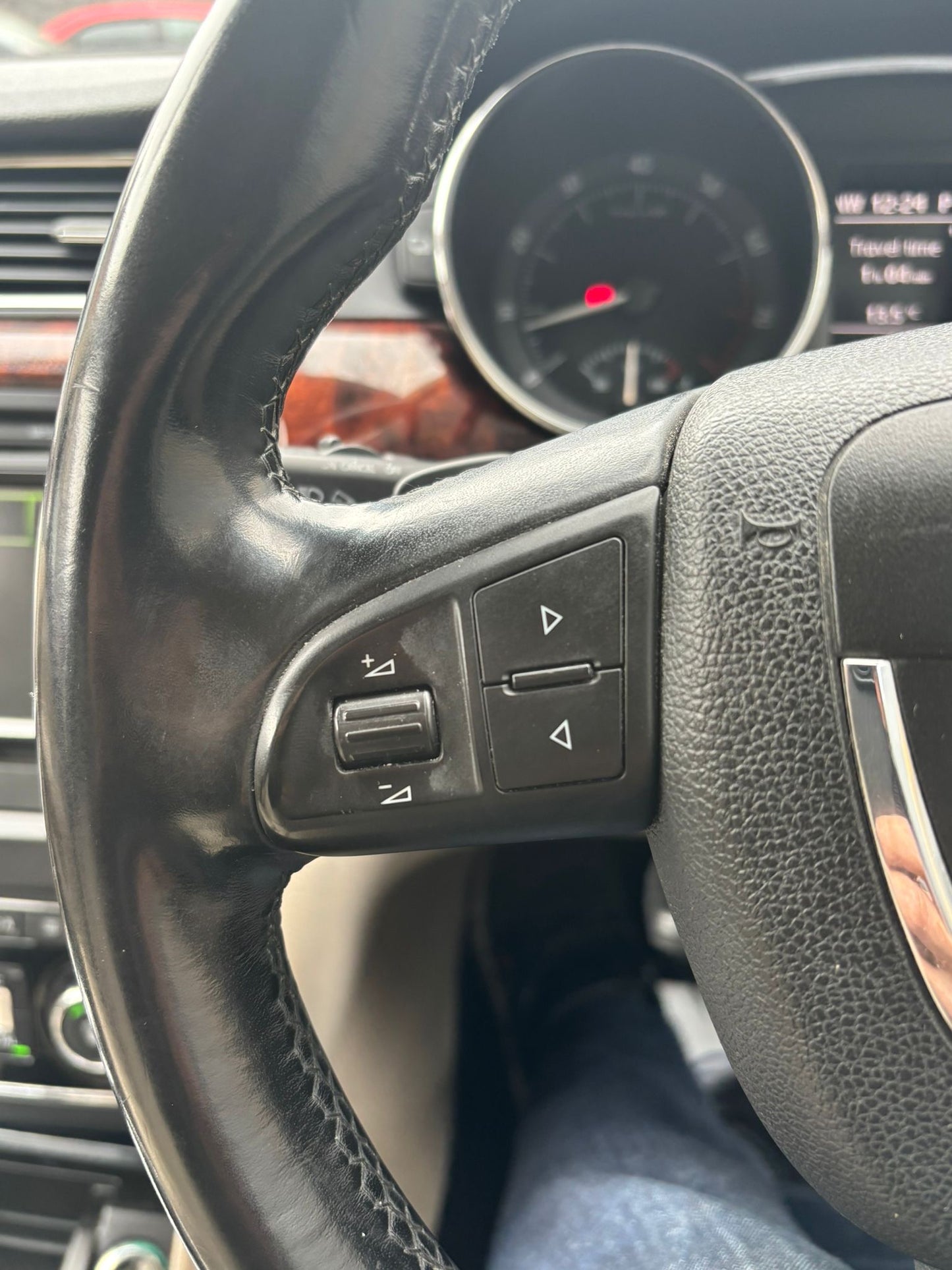 2011 Skoda Superb Elegance 1.8 TSI Elegance Estate 5dr Petrol DSG Euro 5 (160 ps)