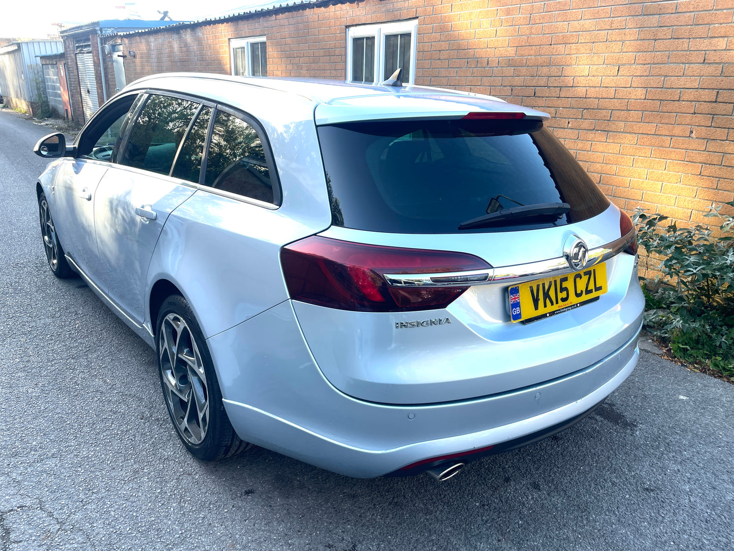 2015 Vauxhall Insignia SRi VX Line Nav 2.0 CDTi SRi VX Line Nav Sports Tourer 5dr Diesel Auto Euro 5 (163 ps)