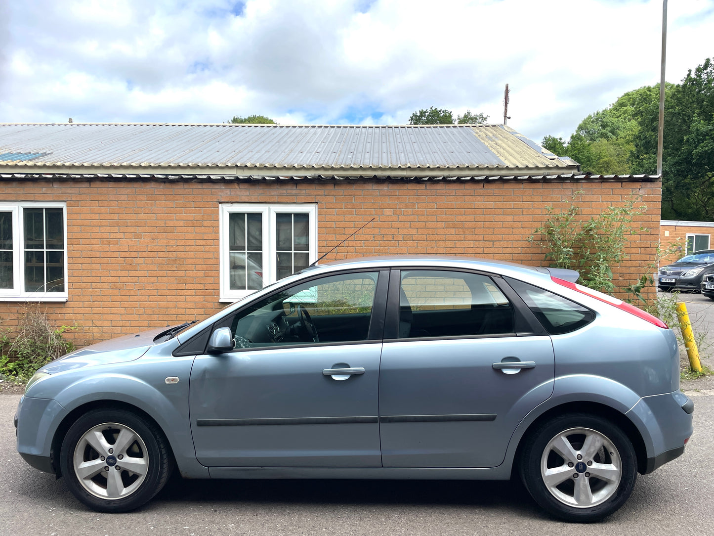2005 Ford Focus Zetec Climate 1.6 Zetec Climate Hatchback 5dr Petrol Automatic (184 g/km, 99 bhp)