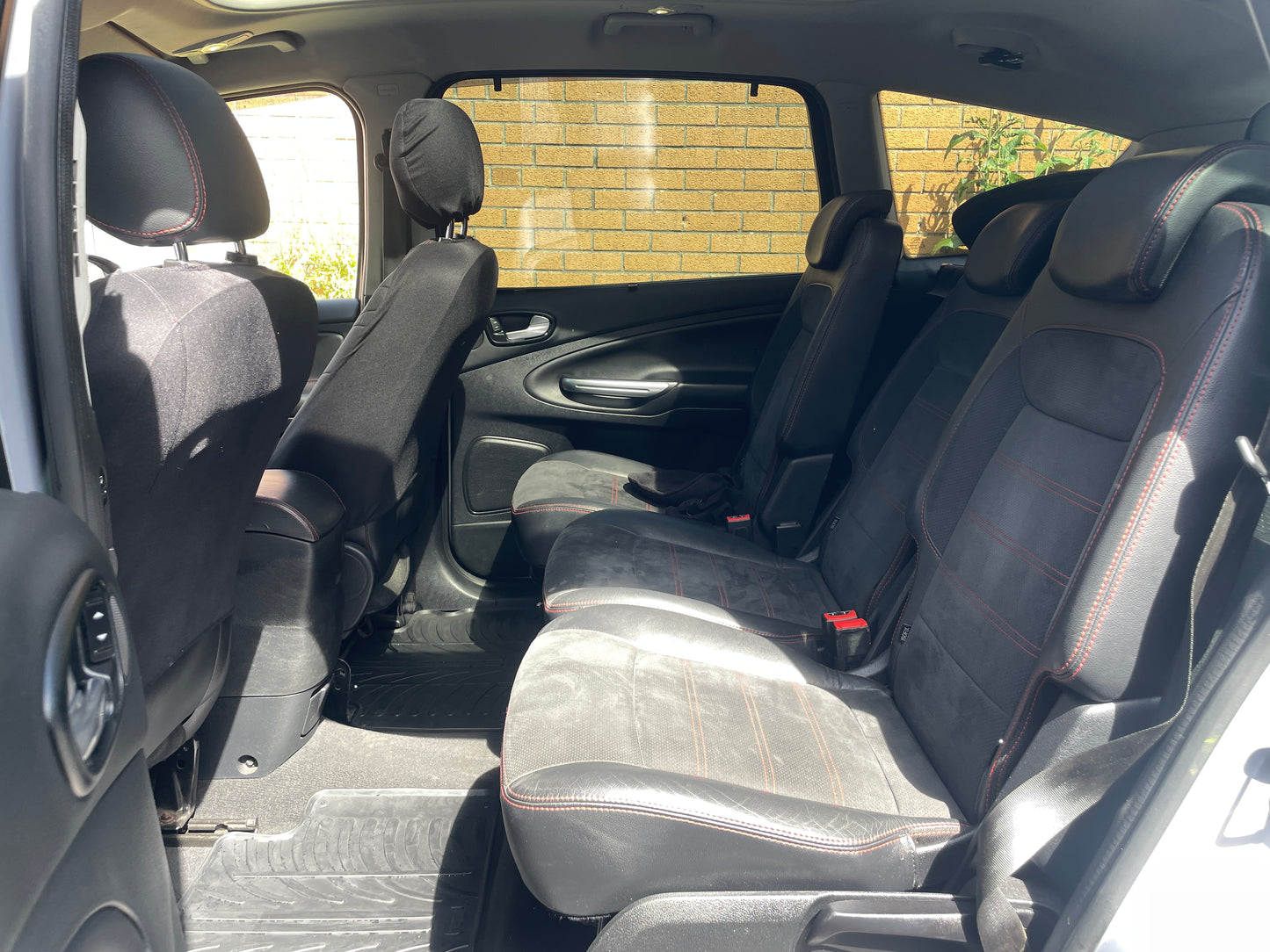 2012 Ford S-Max Titanium X Sport 2.0 TDCi Titanium X Sport MPV 5dr Diesel Powershift Euro 5 (163 ps)