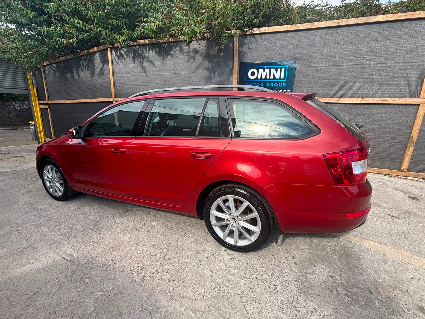 2014 Skoda Octavia
1.6 TDI Elegance DSG Euro 5 (S/s) 5dr