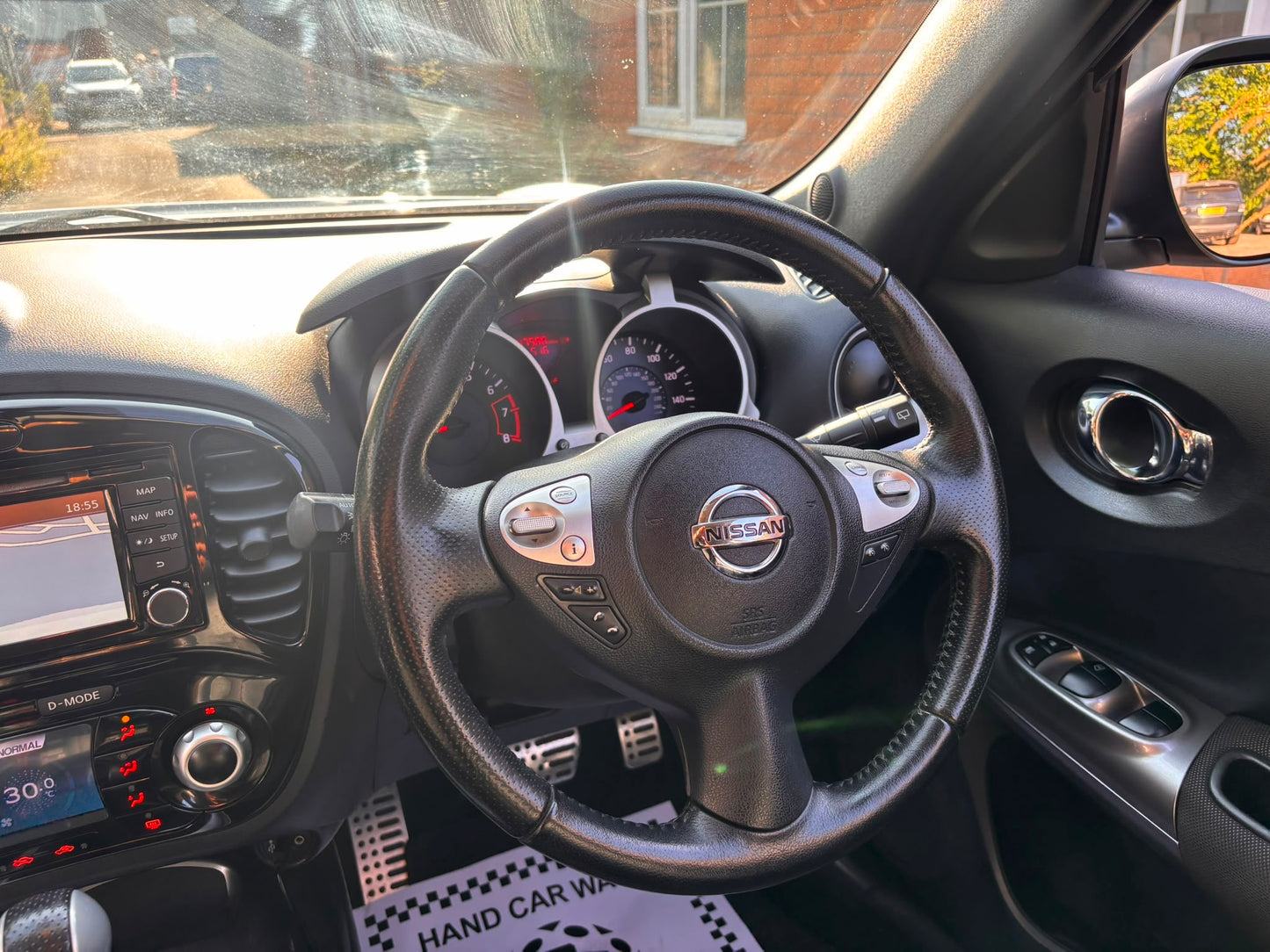 2014 Nissan Juke Tekna 1.6 DIG-T Tekna SUV 5dr Petrol CVT 4WD Euro 5 (190 ps)