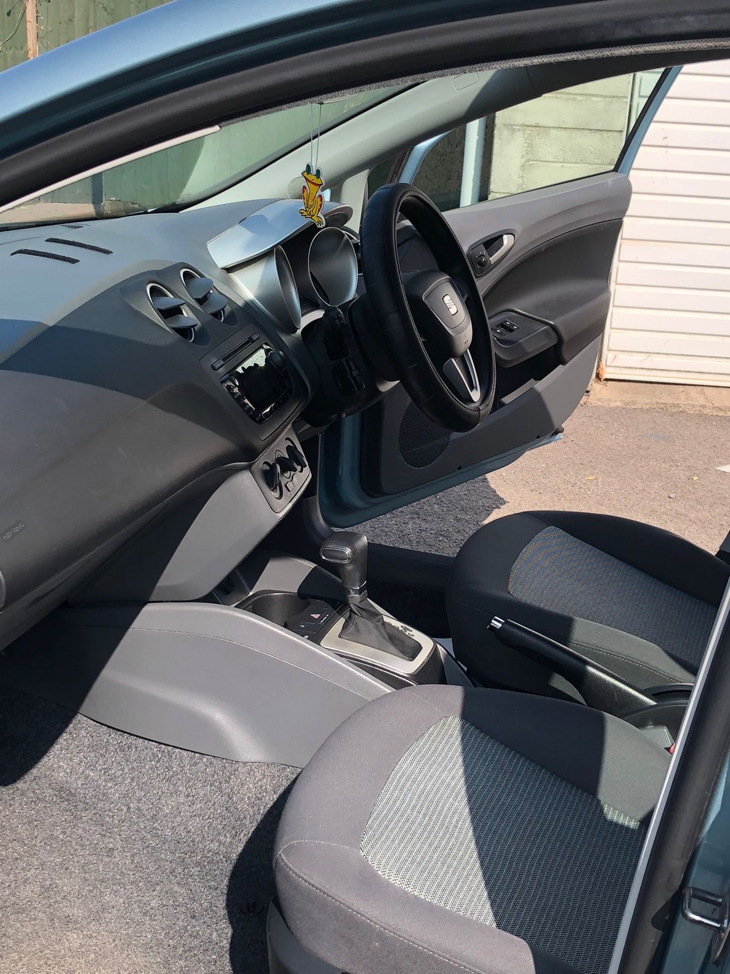 2009 SEAT Ibiza SE 1.6 16V SE Hatchback 5dr Petrol DSG Euro 4 (105 ps) AUTOMATIC,