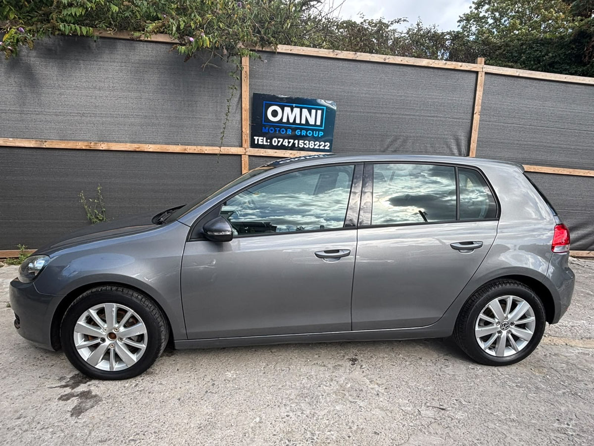2012 Volkswagen Golf
1.6 TDI Match Euro 5 5dr