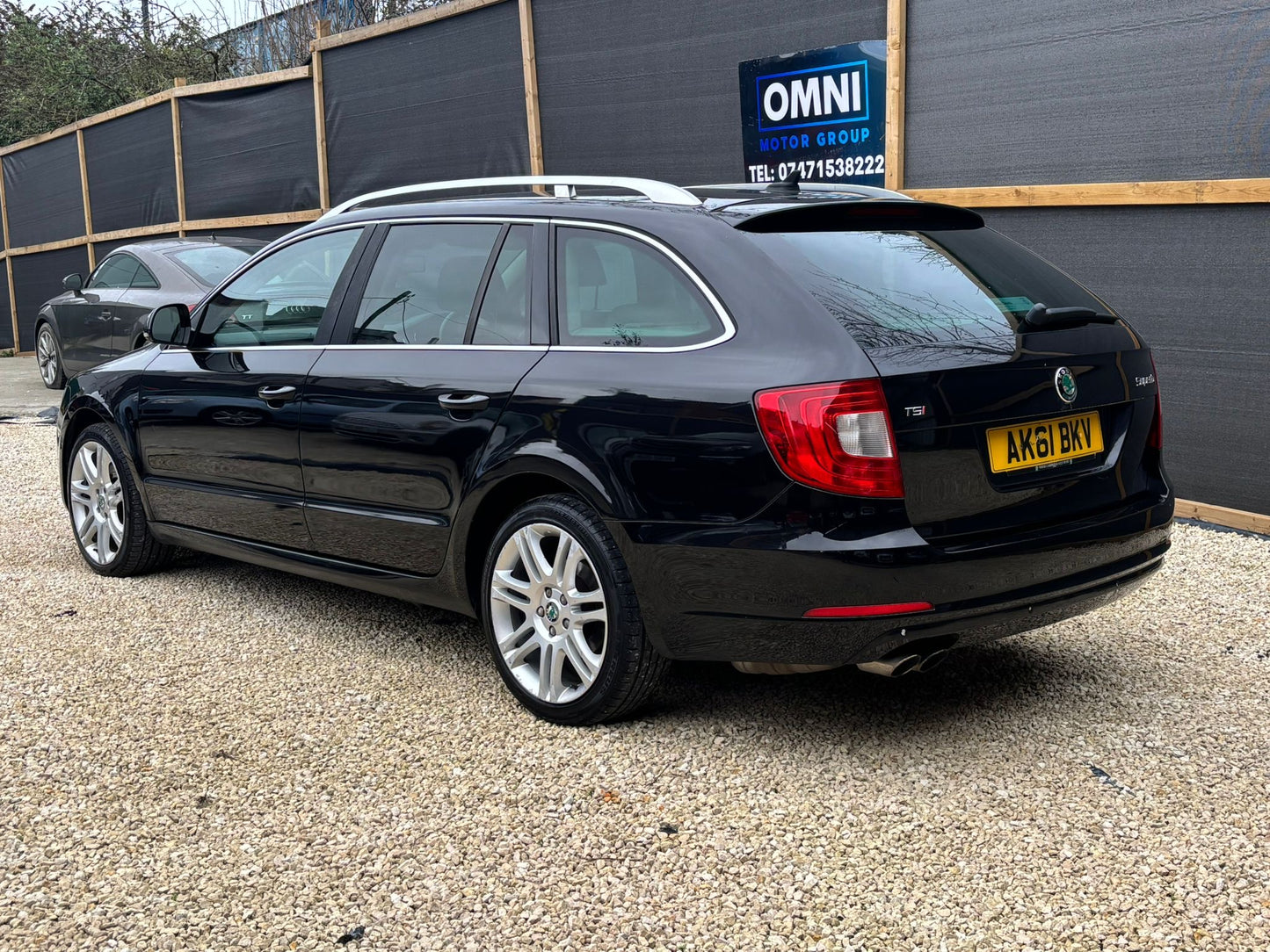 2011 Skoda Superb Elegance 1.8 TSI Elegance Estate 5dr Petrol DSG Euro 5 (160 ps)