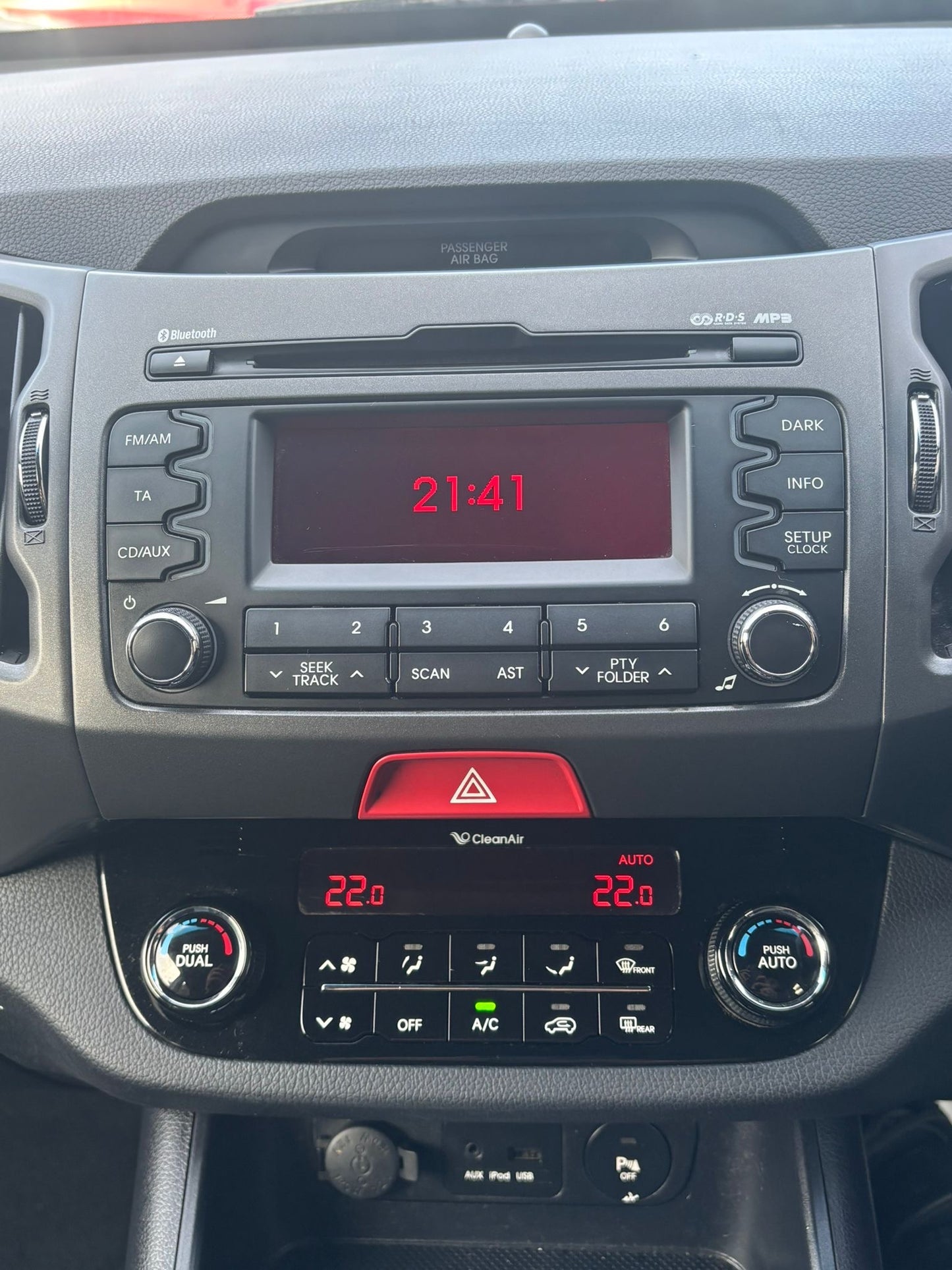 2010 Kia Sportage First Edition 2.0 CRDi First Edition SUV 5dr Diesel Auto AWD Euro 5 (134 bhp)