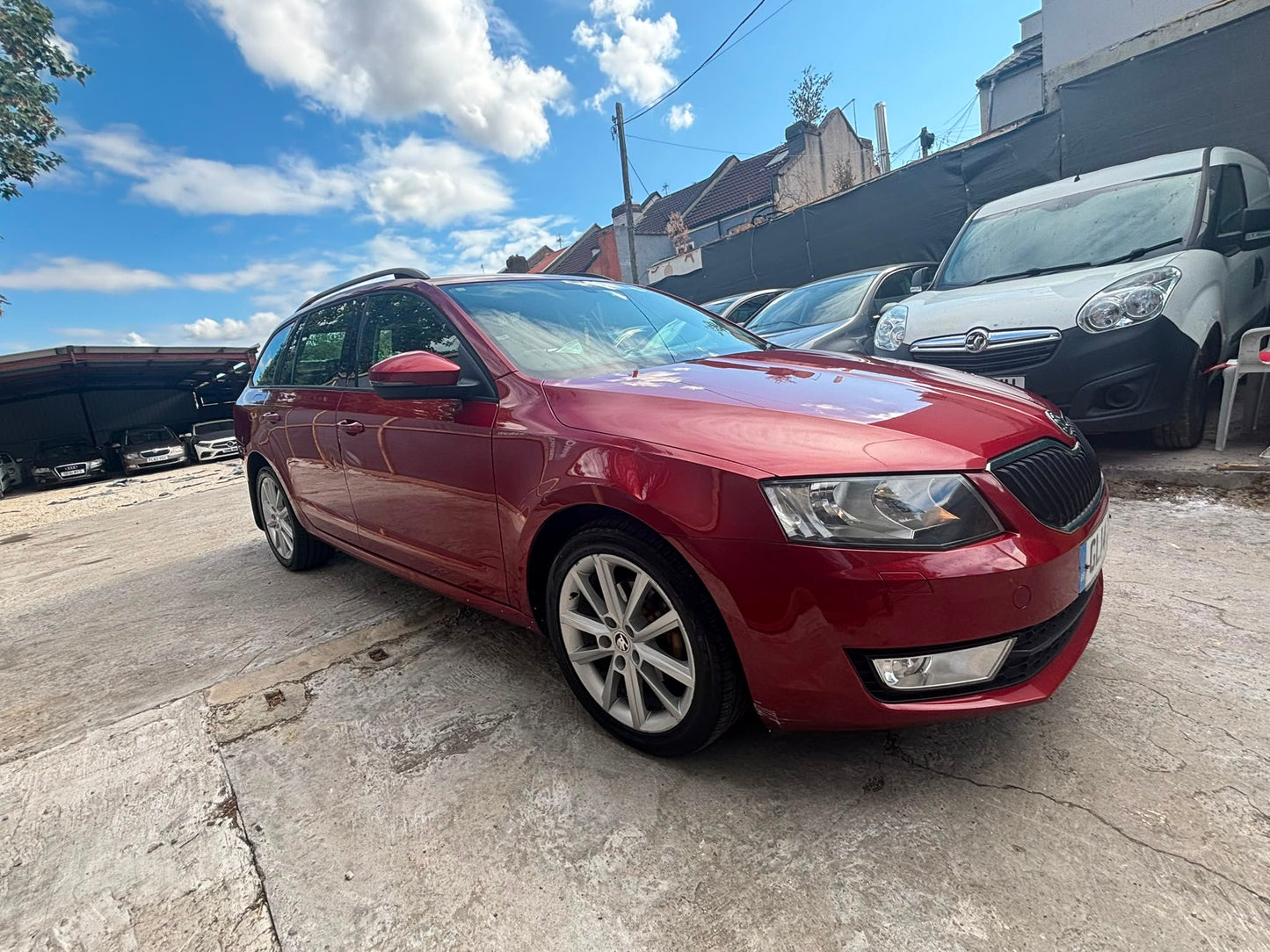2014 Skoda Octavia
1.6 TDI Elegance DSG Euro 5 (S/s) 5dr