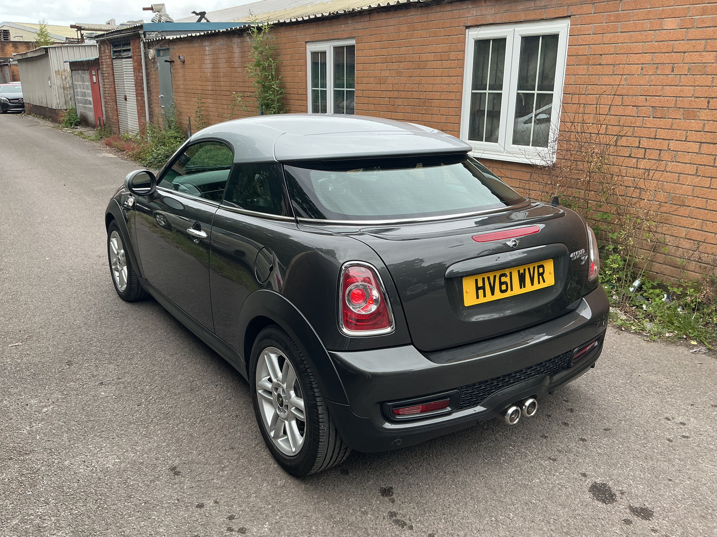2011 MINI Coupe Cooper SD 
2.0 Cooper SD Coupe 2dr Diesel Auto Euro 5 (143 ps)