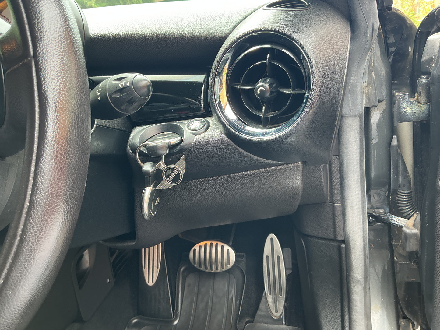 2011 MINI Coupe Cooper SD 
2.0 Cooper SD Coupe 2dr Diesel Auto Euro 5 (143 ps)