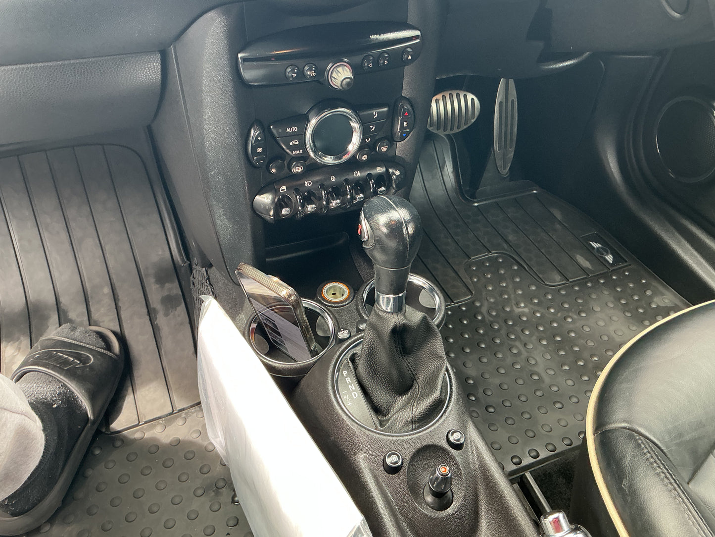 2011 MINI Coupe Cooper SD 
2.0 Cooper SD Coupe 2dr Diesel Auto Euro 5 (143 ps)